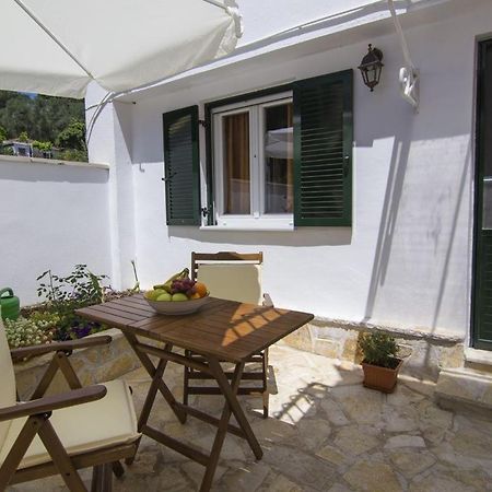 Yannis Nest Apartment Lakka  Bagian luar foto