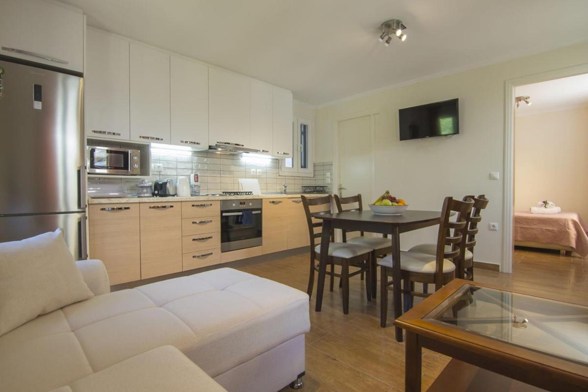 Yannis Nest Apartment Lakka  Bagian luar foto